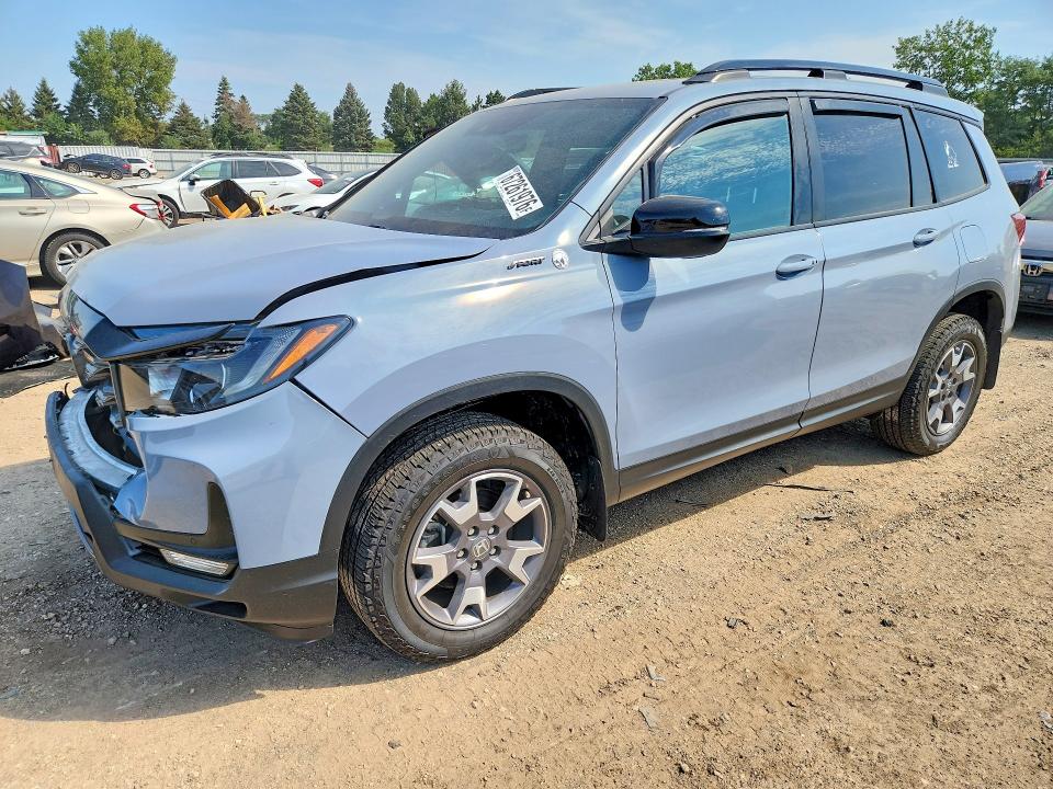 HONDA PASSPORT 2022 with VIN 5FNYF8H60NB022260 - Photo from auction