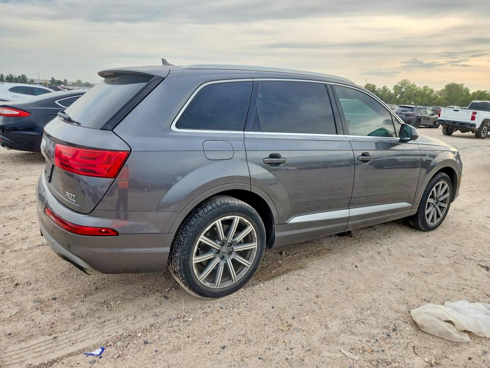 Photo 3 from auction – 2018 AUDI Q7 with VIN WA1VAAF7XJD052849
