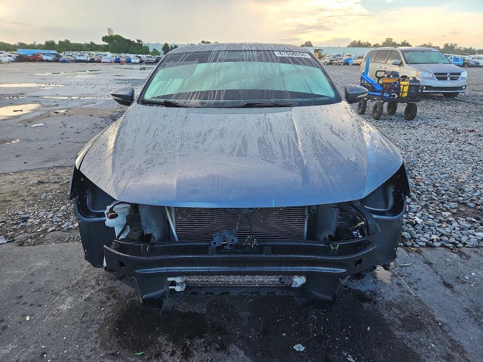 Photo 5 from auction – 2018 VOLKSWAGEN PASSAT with VIN 1VWBA7A37JC012974