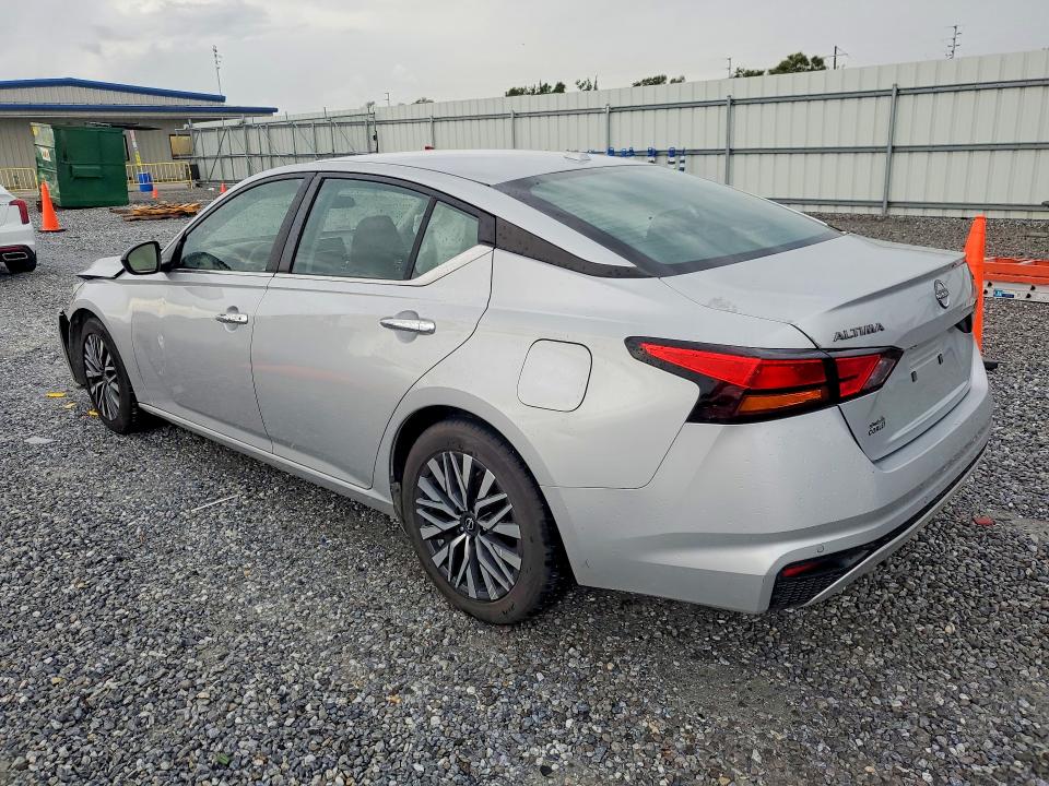 Photo 2 from auction – 2024 NISSAN ALTIMA with VIN 1N4BL4DV7RN377167