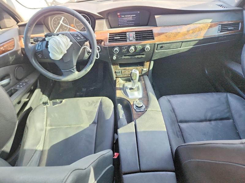 Zdjęcie 8 z aukcji – 2010 BMW 528 z VIN WBANU5C5XAC124885