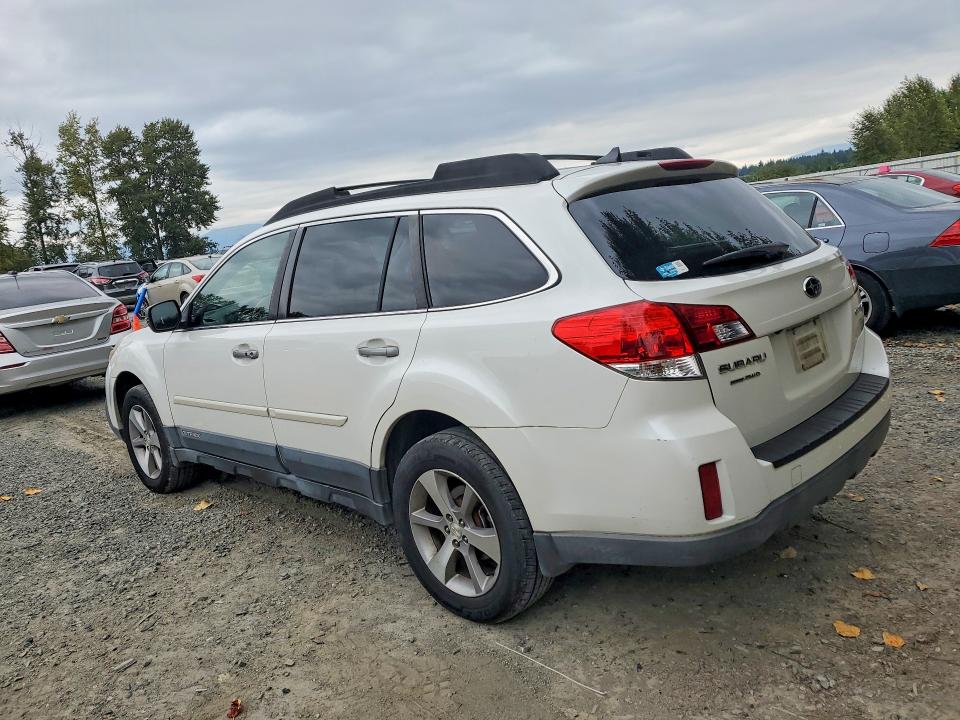 Photo 2 from auction – 2013 SUBARU OUTBACK with VIN 4S4BRCSC6D3249975