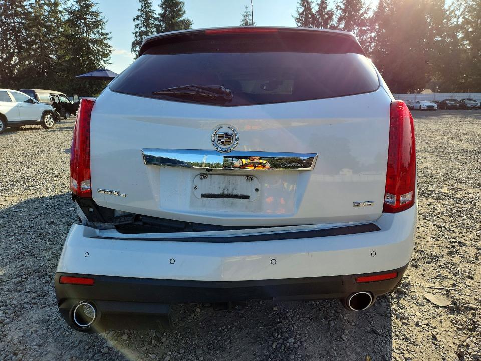 Photo 6 from auction – 2016 CADILLAC SRX with VIN 3GYFNEE37GS563152