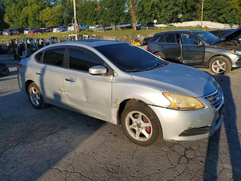 Photo 4 from auction – 2014 NISSAN SENTRA with VIN 3N1AB7AP7EY231562