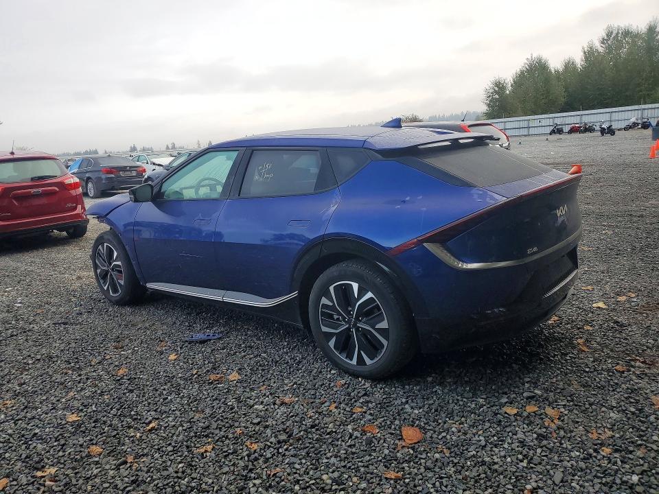 Photo 2 from auction – 2023 KIA EV6 with VIN KNDC34LA2P5150382
