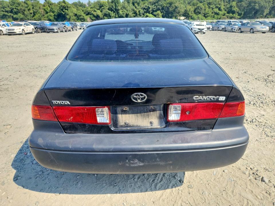 Photo 6 from auction – 2001 TOYOTA CAMRY with VIN 4T1BG22K01U107411