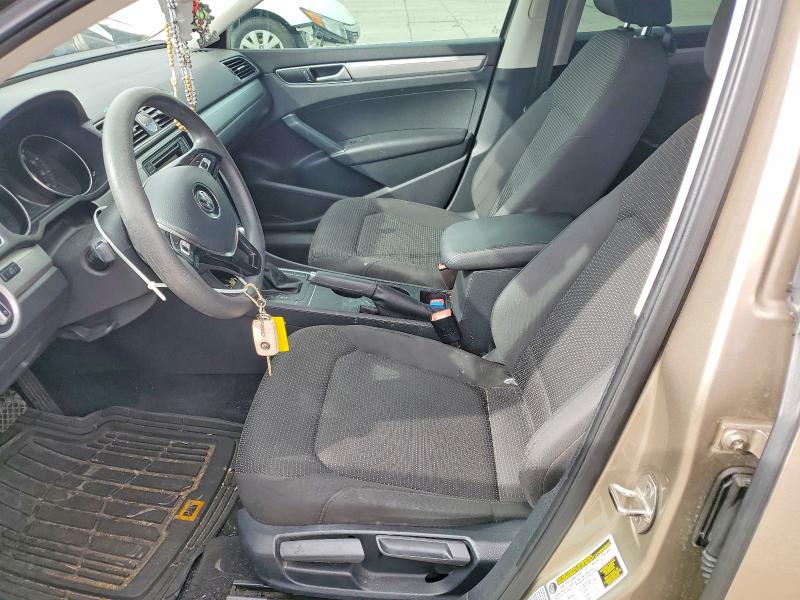 Снимка 7 от търг – 2016 VOLKSWAGEN PASSAT с VIN 1VWAS7A30GC022893