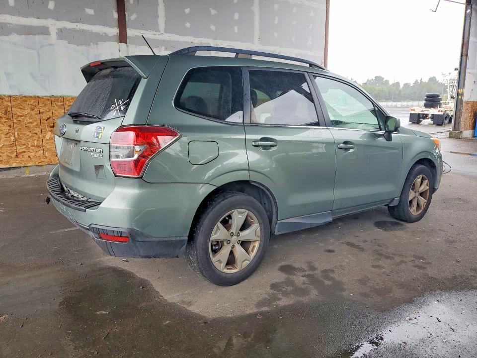 Photo 3 from auction – 2015 SUBARU FORESTER with VIN JF2SJARCXFH457712