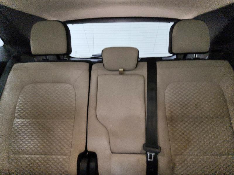 Photo 10 from auction – 2020 FORD ESCAPE with VIN 1FMCU0G6XLUC15485