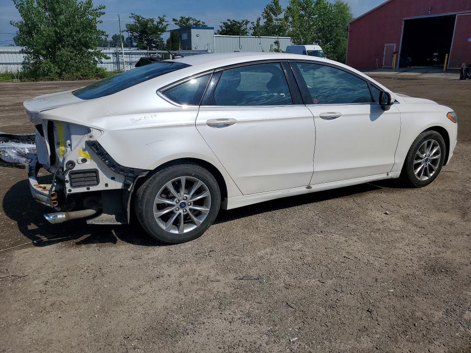 Photo 3 from auction – 2017 FORD FUSION with VIN 3FA6P0H72HR173012