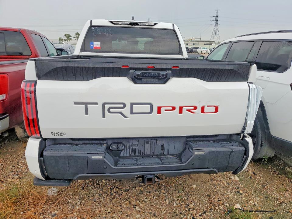 Photo 6 from auction – 2024 TOYOTA TUNDRA with VIN 5TFPC5DB2RX081814