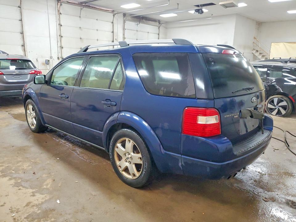 Photo 2 from auction – 2005 FORD FREESTYLE with VIN 1FMDK06175GA71976