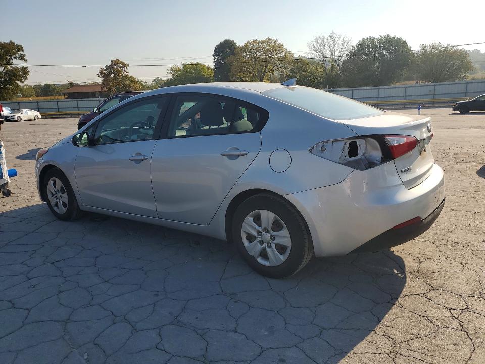 Снимка 2 от търг – 2015 KIA FORTE с VIN KNAFX4A69F5430117