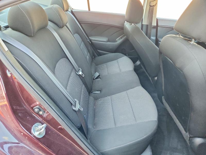 Photo 10 from auction – 2017 KIA FORTE with VIN 3KPFK4A7XHE137019
