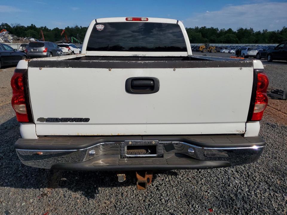 Photo 6 from auction – 2005 CHEVROLET SILVERADO with VIN 1GCEK19Z75Z153324