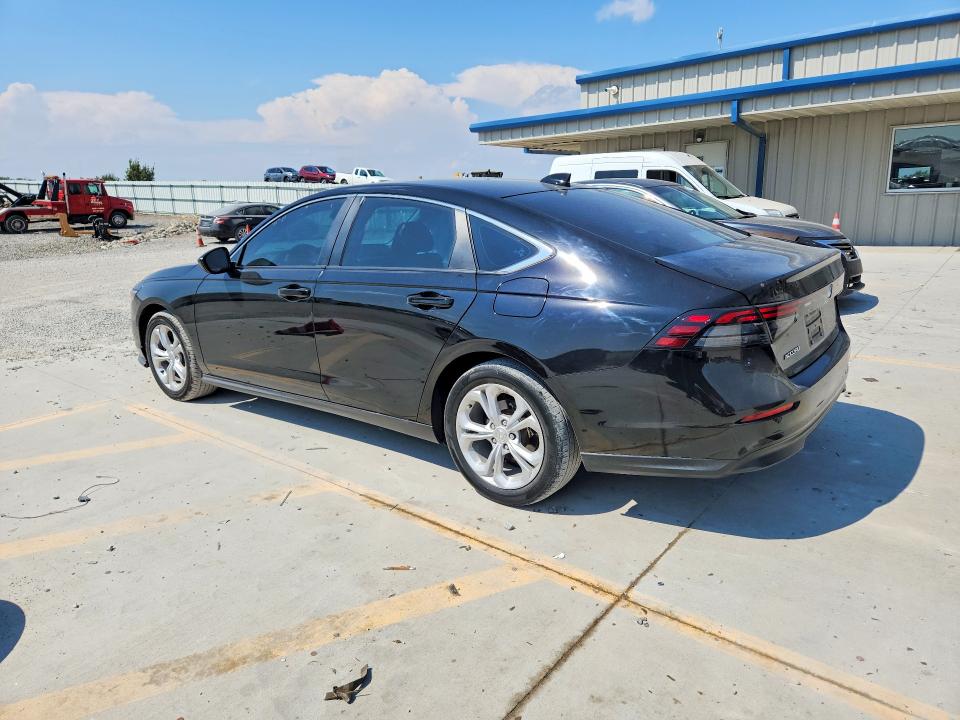 Снимка 2 от търг – 2023 HONDA ACCORD с VIN 1HGCY1F25PA000313
