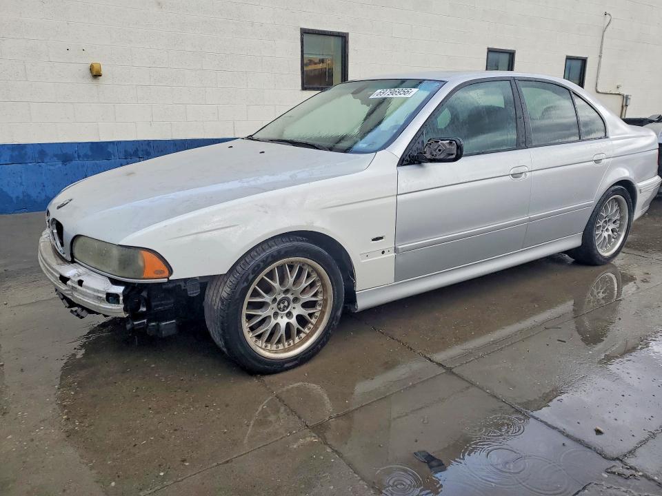 BMW 530 2001 z numerem VIN WBADT63421CF12076 - Zdjęcie z aukcji