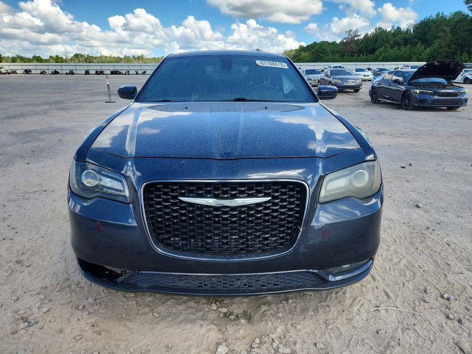 Photo 5 from auction – 2019 CHRYSLER 300 with VIN 2C3CCABG3KH515503