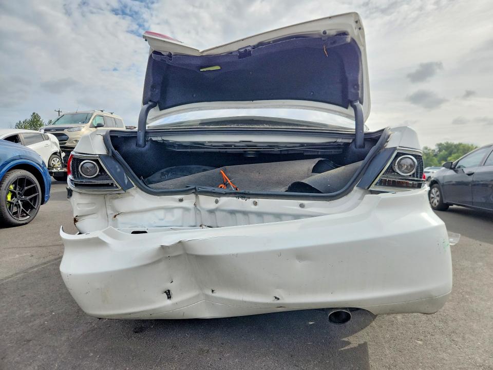 Photo 6 from auction – 2005 LEXUS ES with VIN JTHBA30G655130443