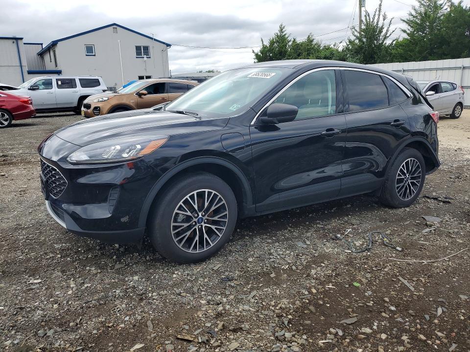 FORD ESCAPE 2022 with VIN 1FMCU0EZ2NUA92524 - Photo from auction