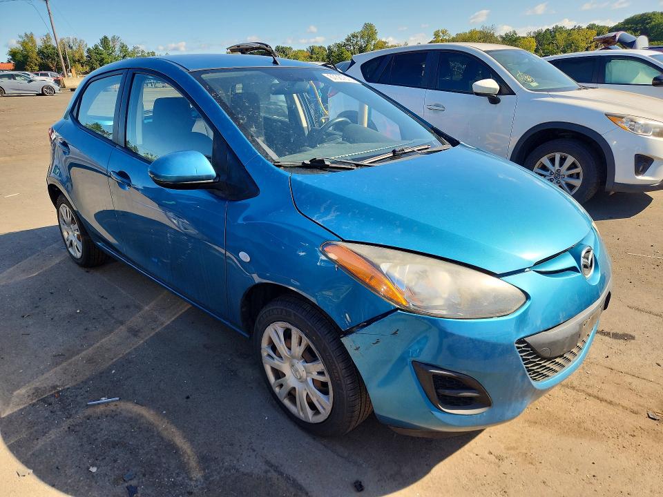 Photo 4 from auction – 2011 MAZDA MAZDA 2 with VIN JM1DE1HZ6B0130606