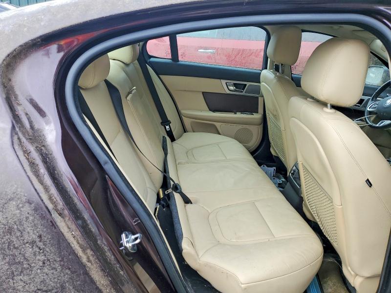 Фото 10 с аукциона – 2013 JAGUAR XF с VIN SAJWJ0EF7D8S88452
