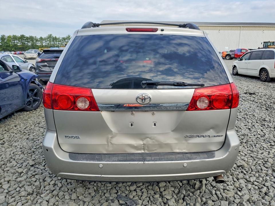 Photo 6 from auction – 2006 TOYOTA SIENNA with VIN 5TDZA22C06S574062