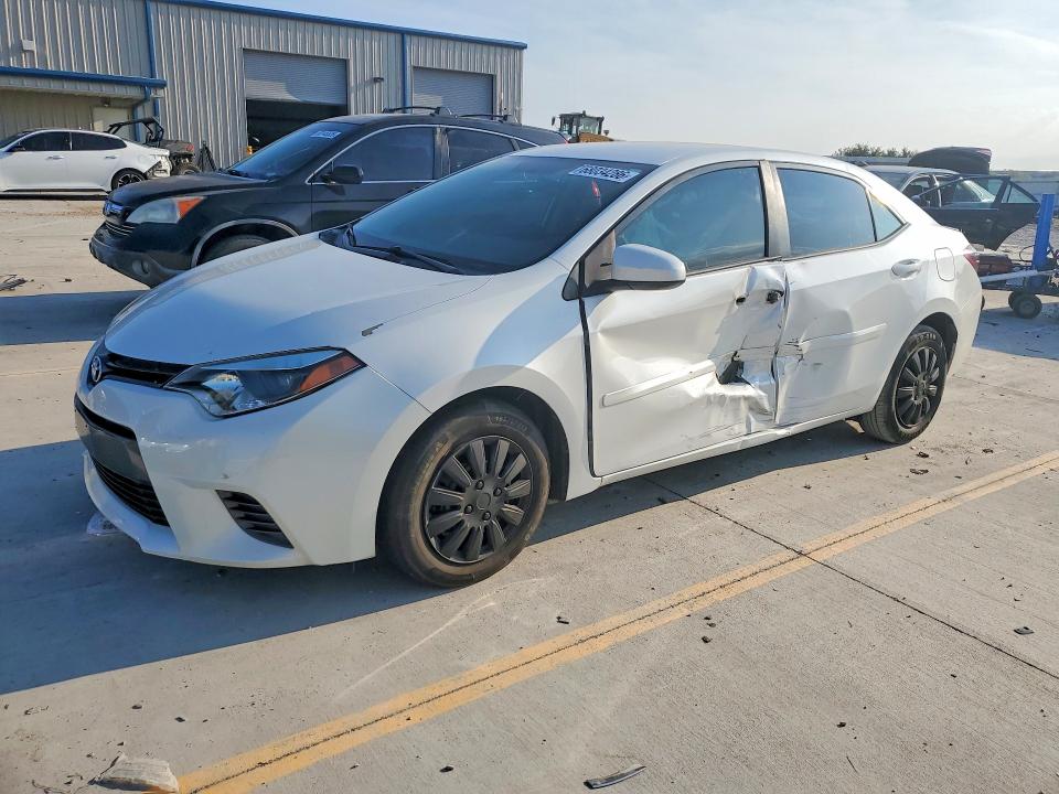 TOYOTA COROLLA 2016 с VIN 5YFBPRHE6GP385881 - Снимка от търг