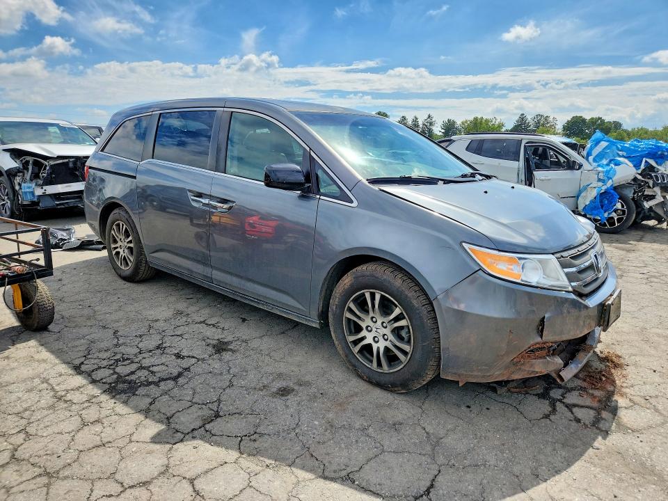 Снимка 4 от търг – 2011 HONDA ODYSSSEY с VIN 5FNRL5H6XBB001679