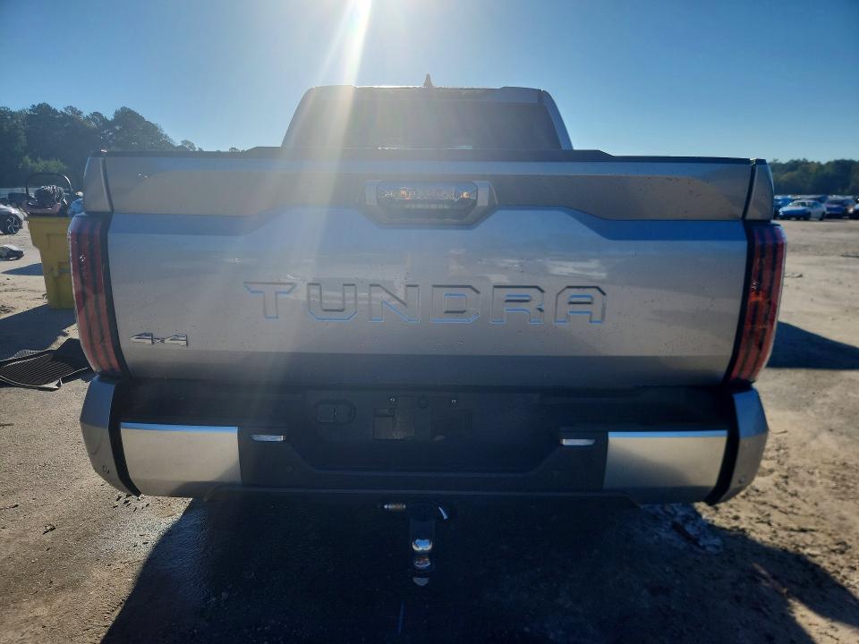 Снимка 6 от търг – 2024 TOYOTA TUNDRA с VIN 5TFJC5DB9RX050744