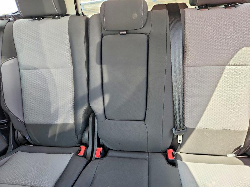 Photo 10 from auction – 2017 FORD ESCAPE with VIN 1FMCU0GD4HUB56469