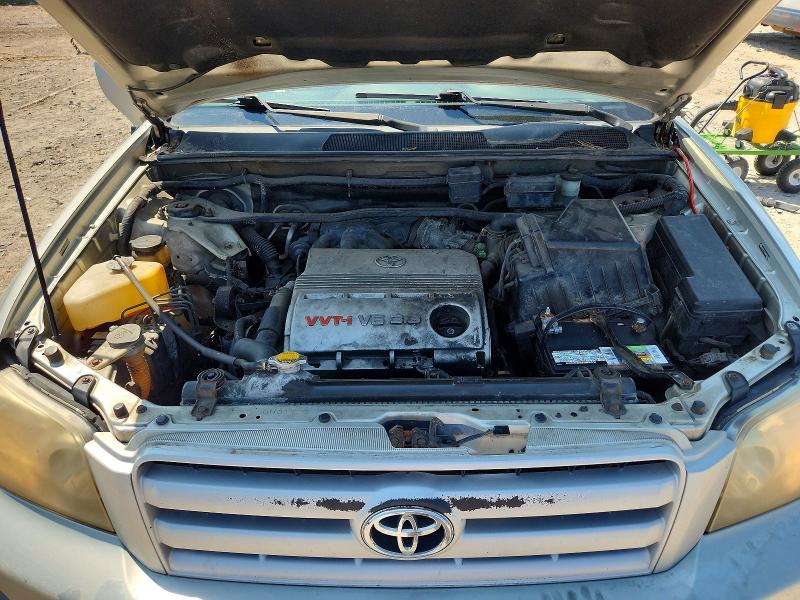 Photo 12 from auction – 2004 TOYOTA HIGHLANDER with VIN JTEDP21A040026986