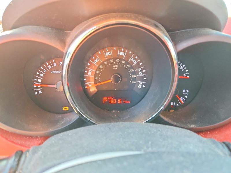 Снимка 9 от търг – 2011 KIA SOUL с VIN KNDJT2A21B7304567