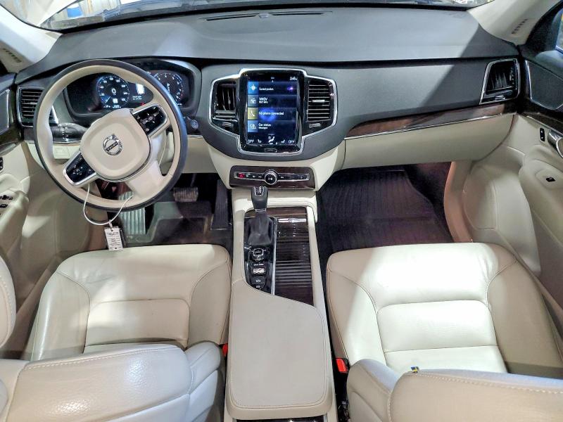 Photo 8 from auction – 2017 VOLVO XC90 with VIN YV4A22PK3H1125658