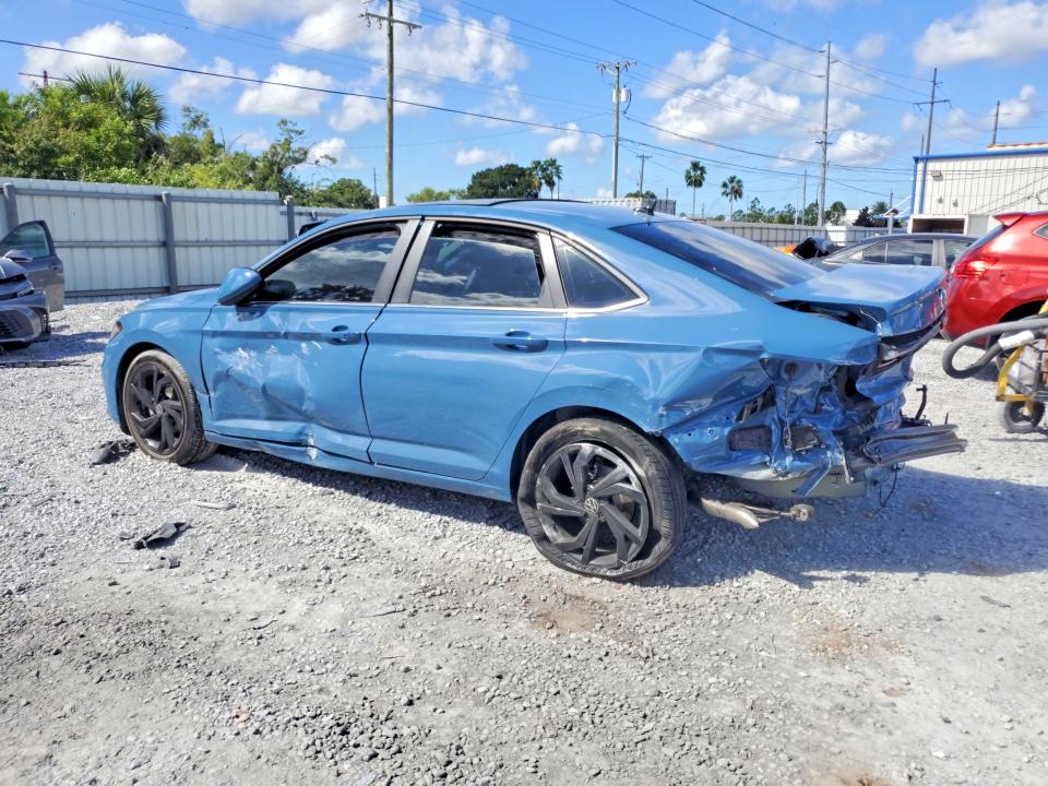 Photo 2 from auction – 2026 VOLKSWAGEN JETTA with VIN 3VW7W7BU0TM024755