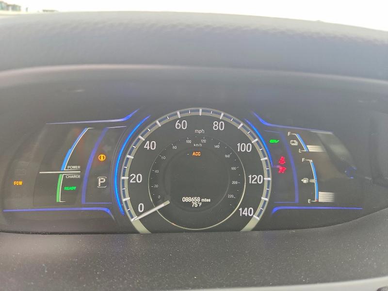 Photo 9 from auction – 2014 HONDA ACCORD with VIN 1HGCR6F75EA001030