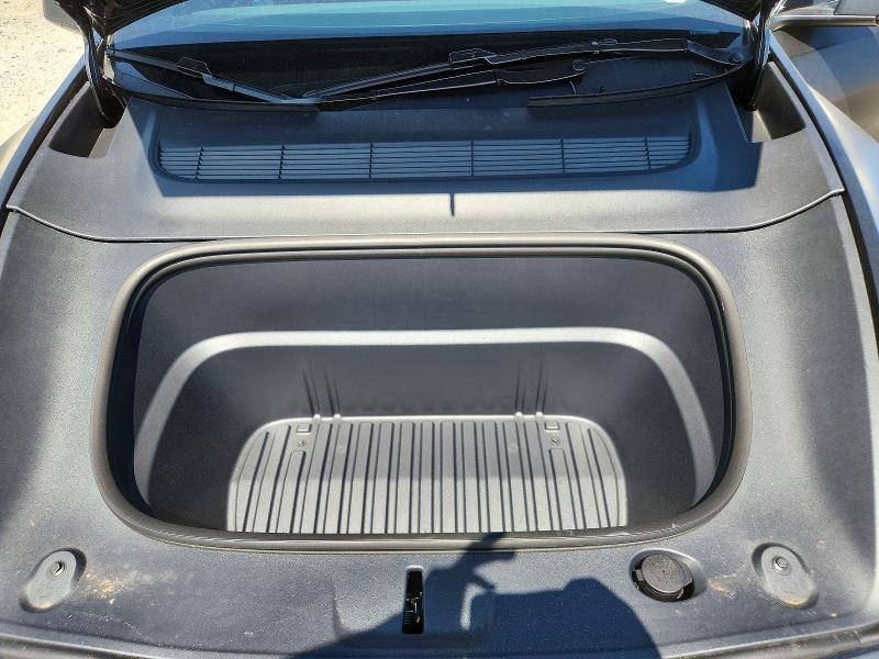 Снимка 11 от търг – 2026 TESLA MODEL Y с VIN 7SAYGDEE7TA735221