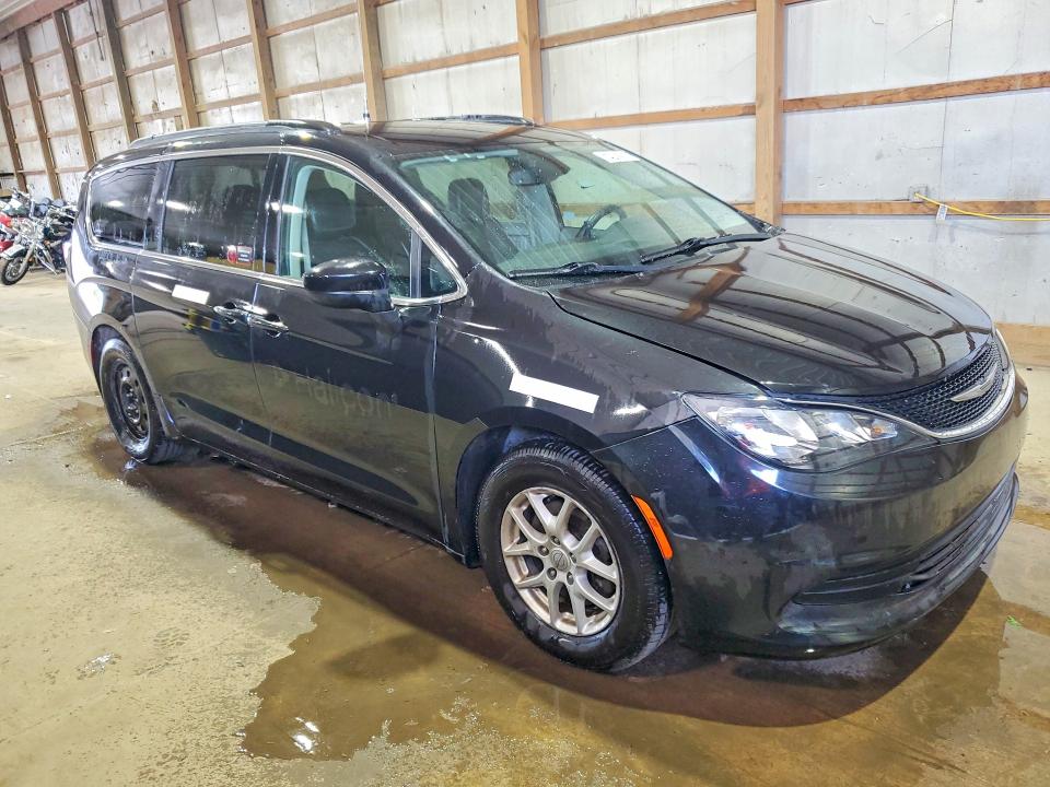 Photo 4 from auction – 2020 CHRYSLER VOYAGER with VIN 2C4RC1DG5LR261775