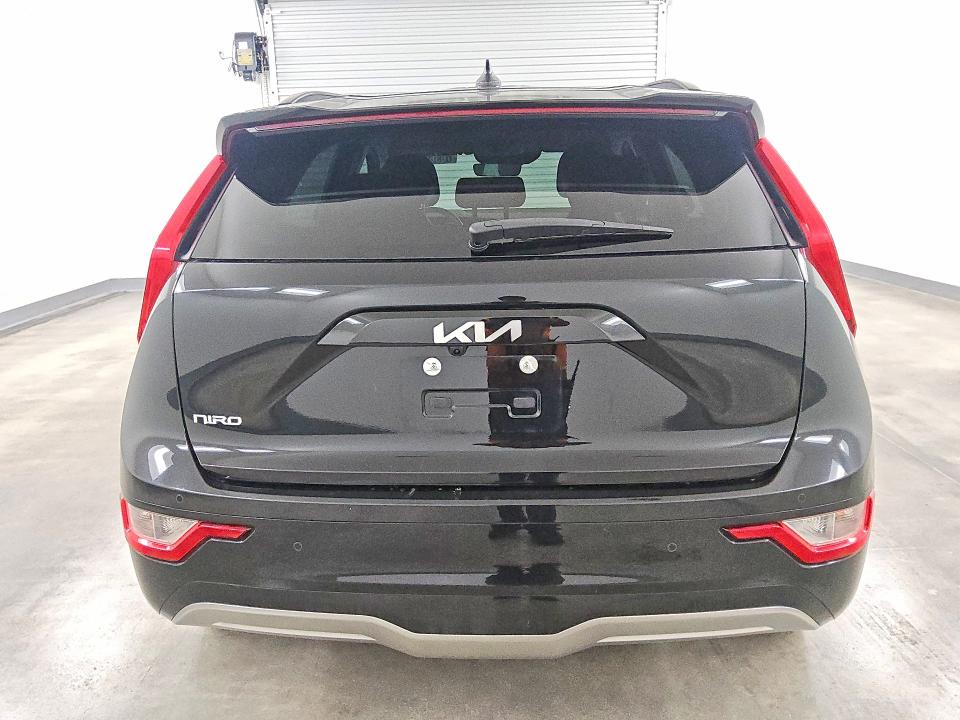 Photo 6 from auction – 2023 KIA NIRO with VIN KNDCR3L11P5034664
