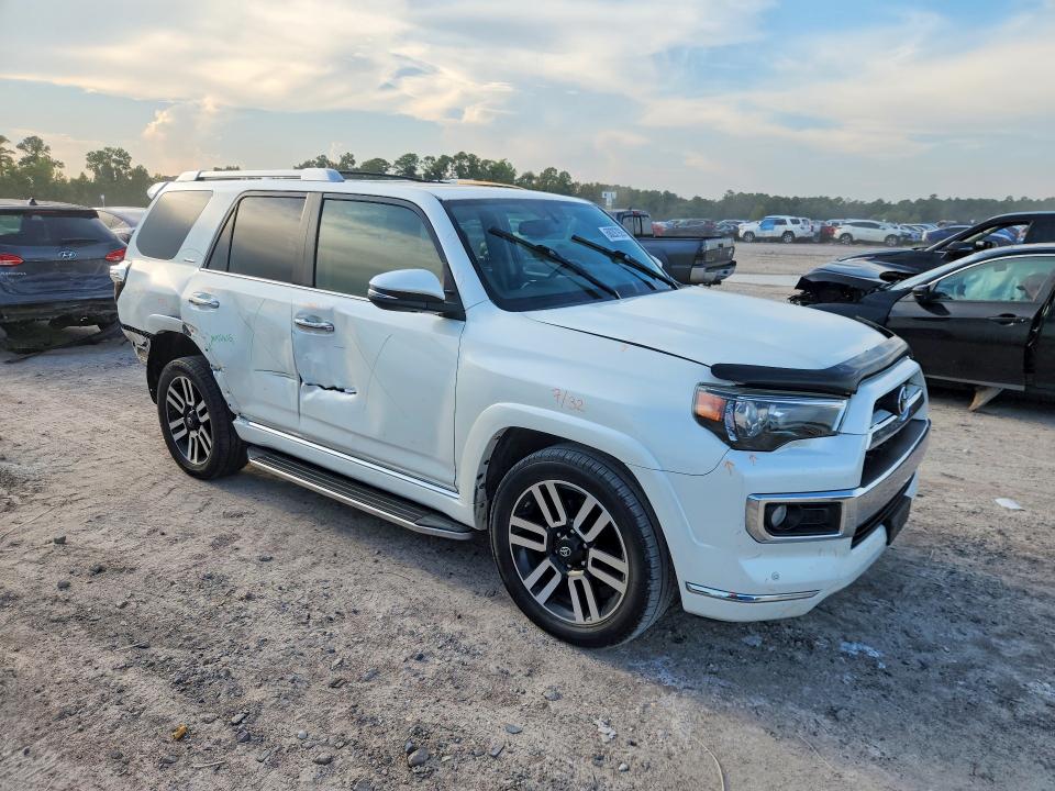 Photo 4 from auction – 2016 TOYOTA 4RUNNER with VIN JTEZU5JR1G5114703