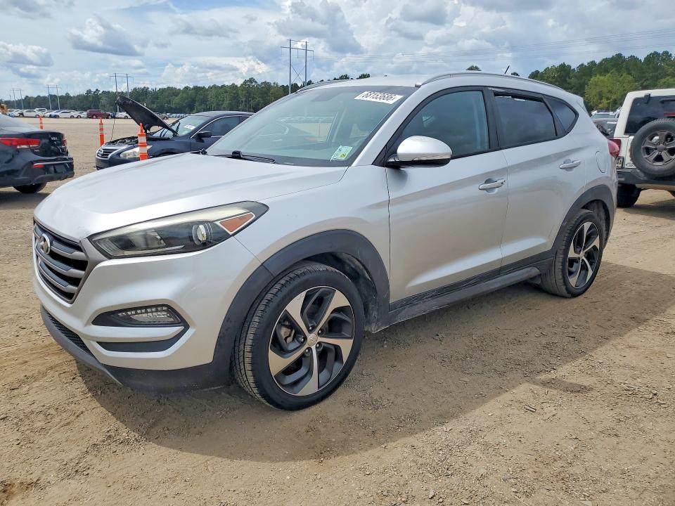 HYUNDAI TUCSON 2016 with VIN KM8J33A26GU192374 - Photo from auction
