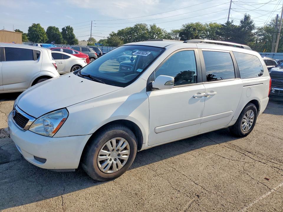 KIA SEDONA 2012 with VIN KNDMG4C77C6488121 - Photo from auction