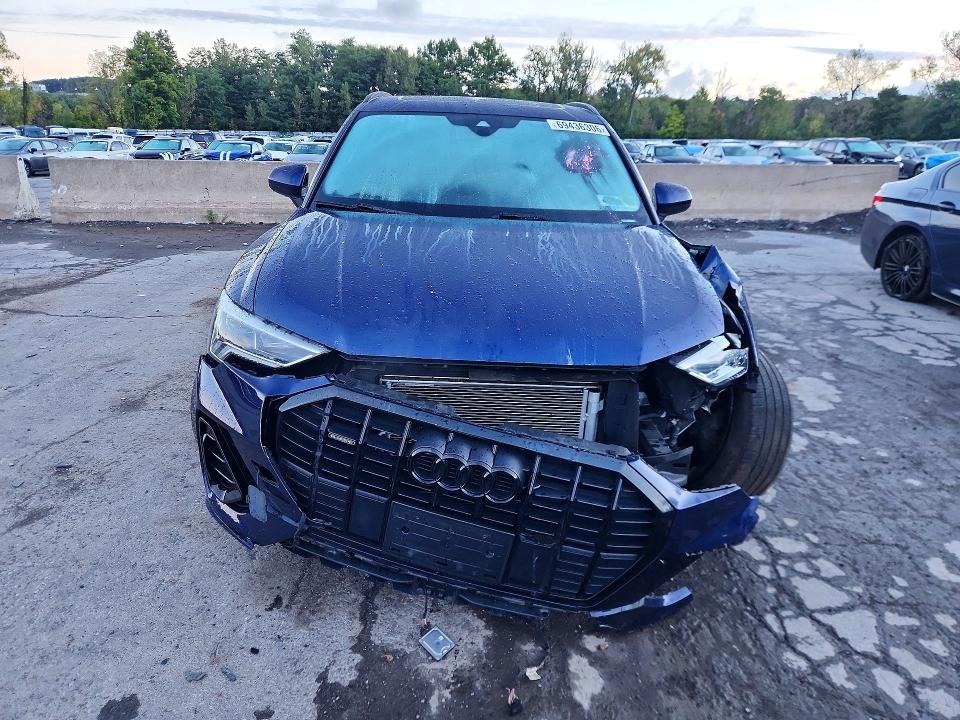 Photo 5 from auction – 2024 AUDI Q3 with VIN WA1DECF34R1101100