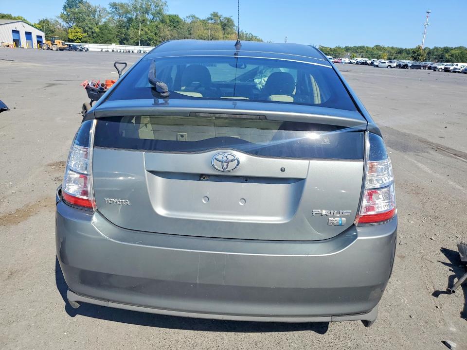Photo 6 from auction – 2005 TOYOTA PRIUS with VIN JTDKB20U153086619