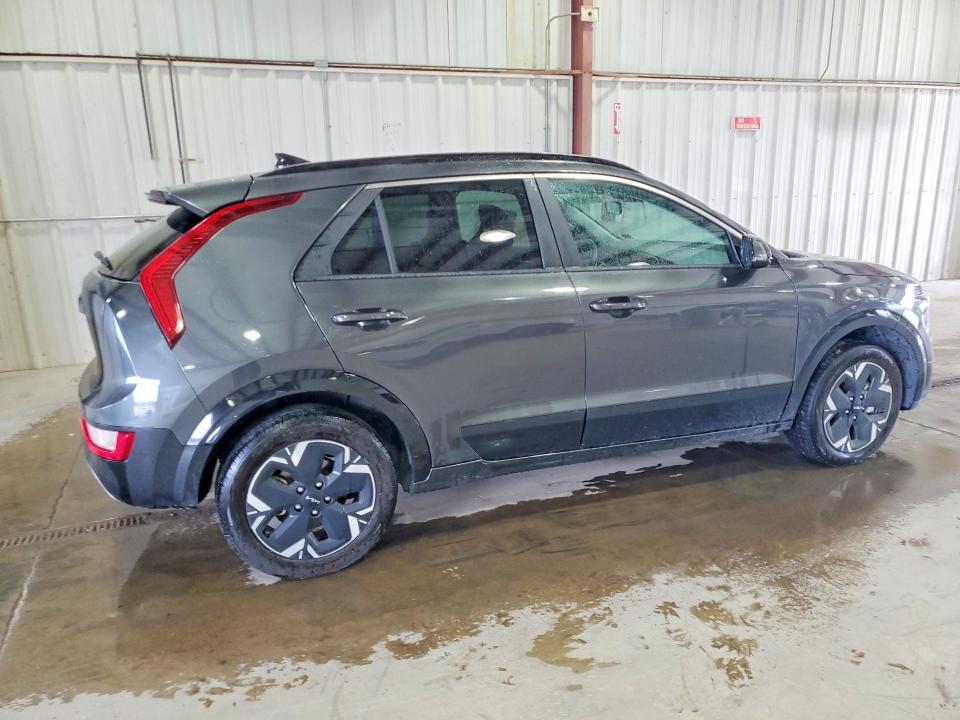 Photo 3 from auction – 2024 KIA NIRO with VIN KNDCR3L1XR5113365