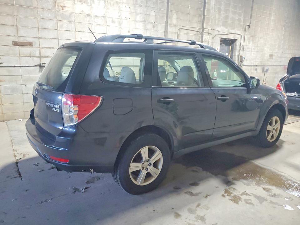 Photo 3 from auction – 2013 SUBARU FORESTER with VIN JF2SHABC4DH431352
