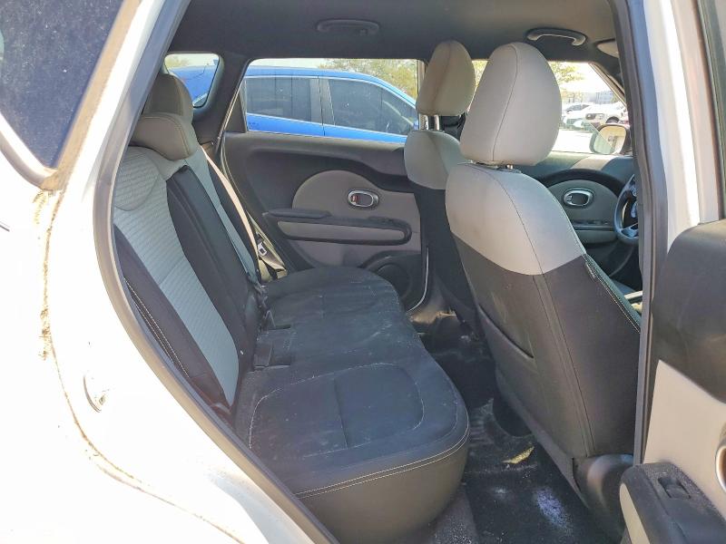Photo 11 from auction – 2016 KIA SOUL with VIN KNDJP3A50G7404347