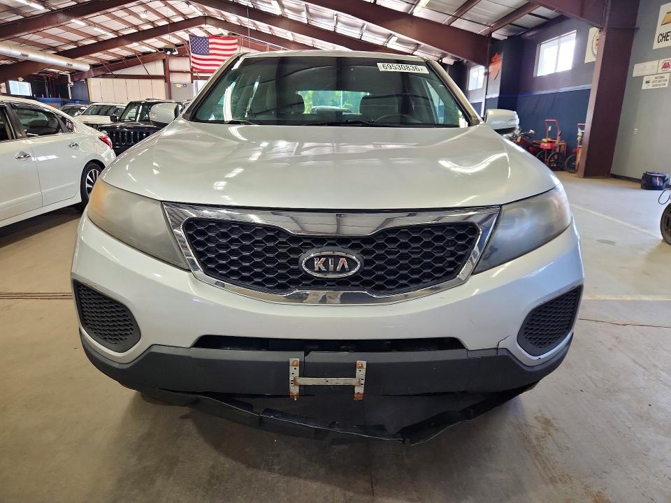 Photo 5 from auction – 2011 KIA SORENTO with VIN 5XYKT3A12BG060741