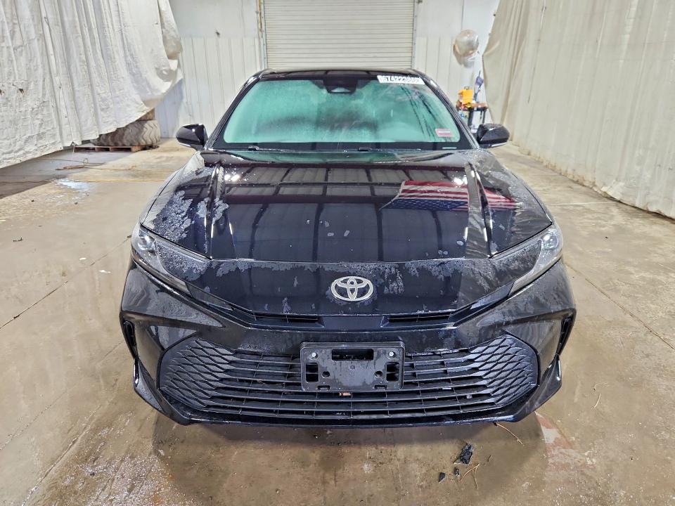 Photo 5 from auction – 2026 TOYOTA CAMRY with VIN 4T1DAACK1TU716755