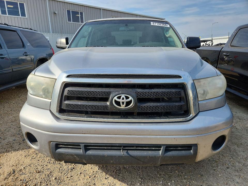 Photo 5 from auction – 2011 TOYOTA TUNDRA with VIN 5TFDY5F10BX197236